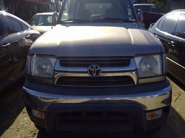 2002 TOYOTA 4RUNNER, SILVER, SR5, 3.4L, 2WD.  Z25954